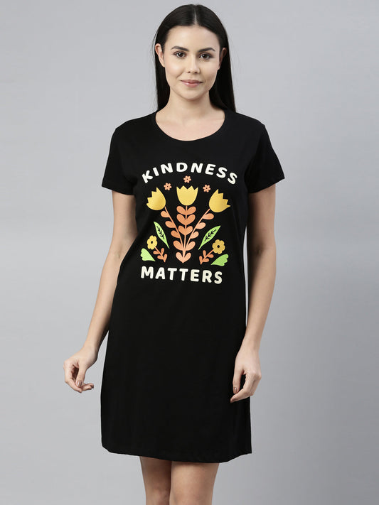 CURARE Women Printed Round Neck Black LongTees