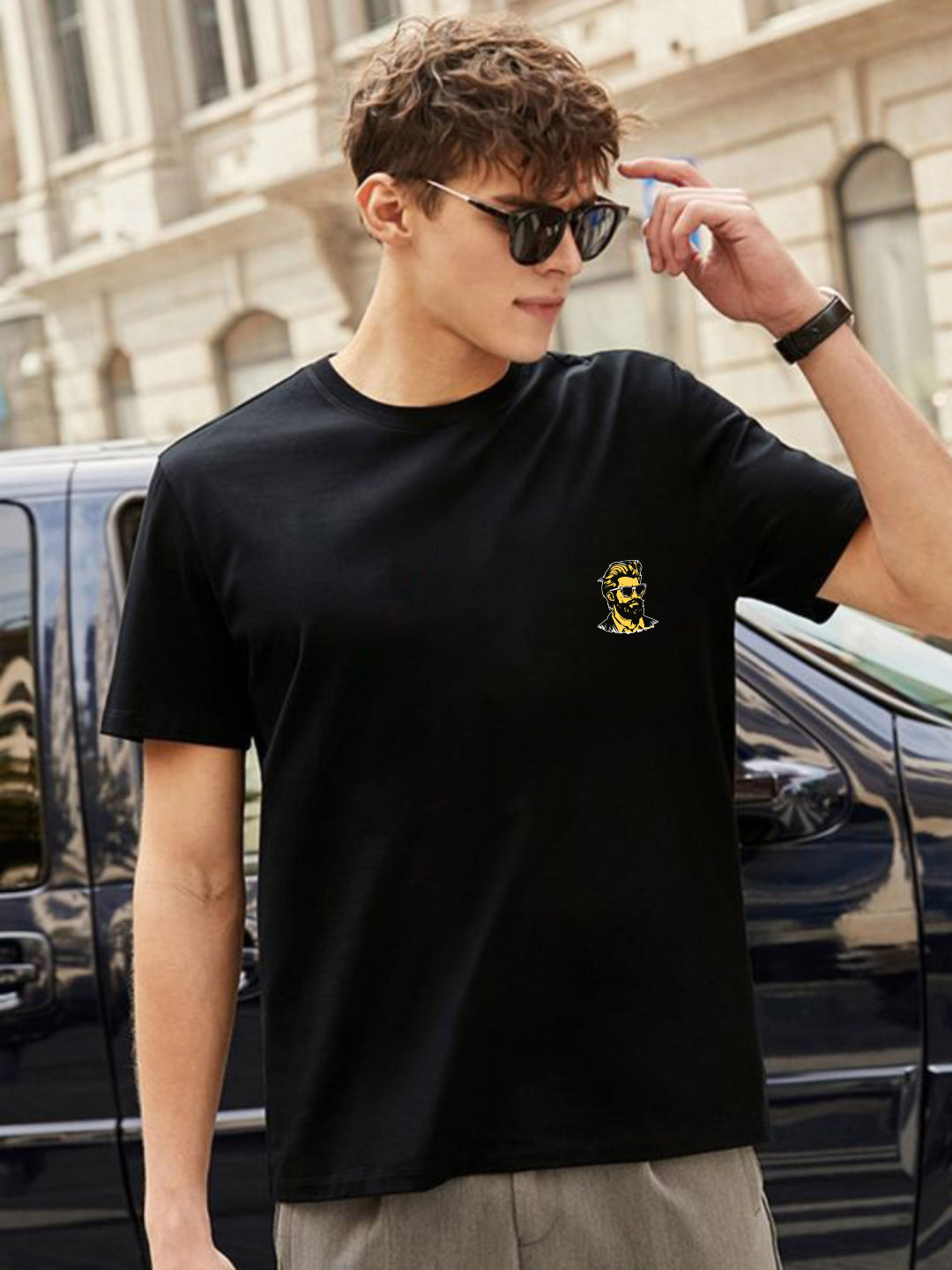 Broon Men Black Printed Round Neck T-Shirt