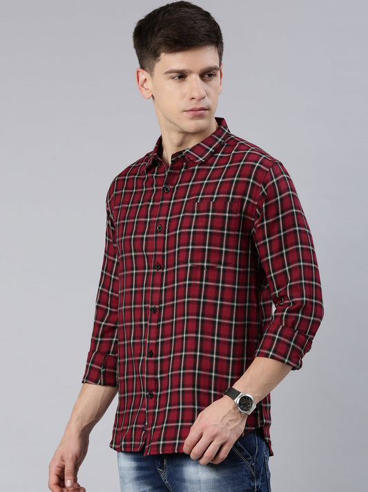 Men Maroon Checked Cotton Blend Casual Full Sleeve Shirt