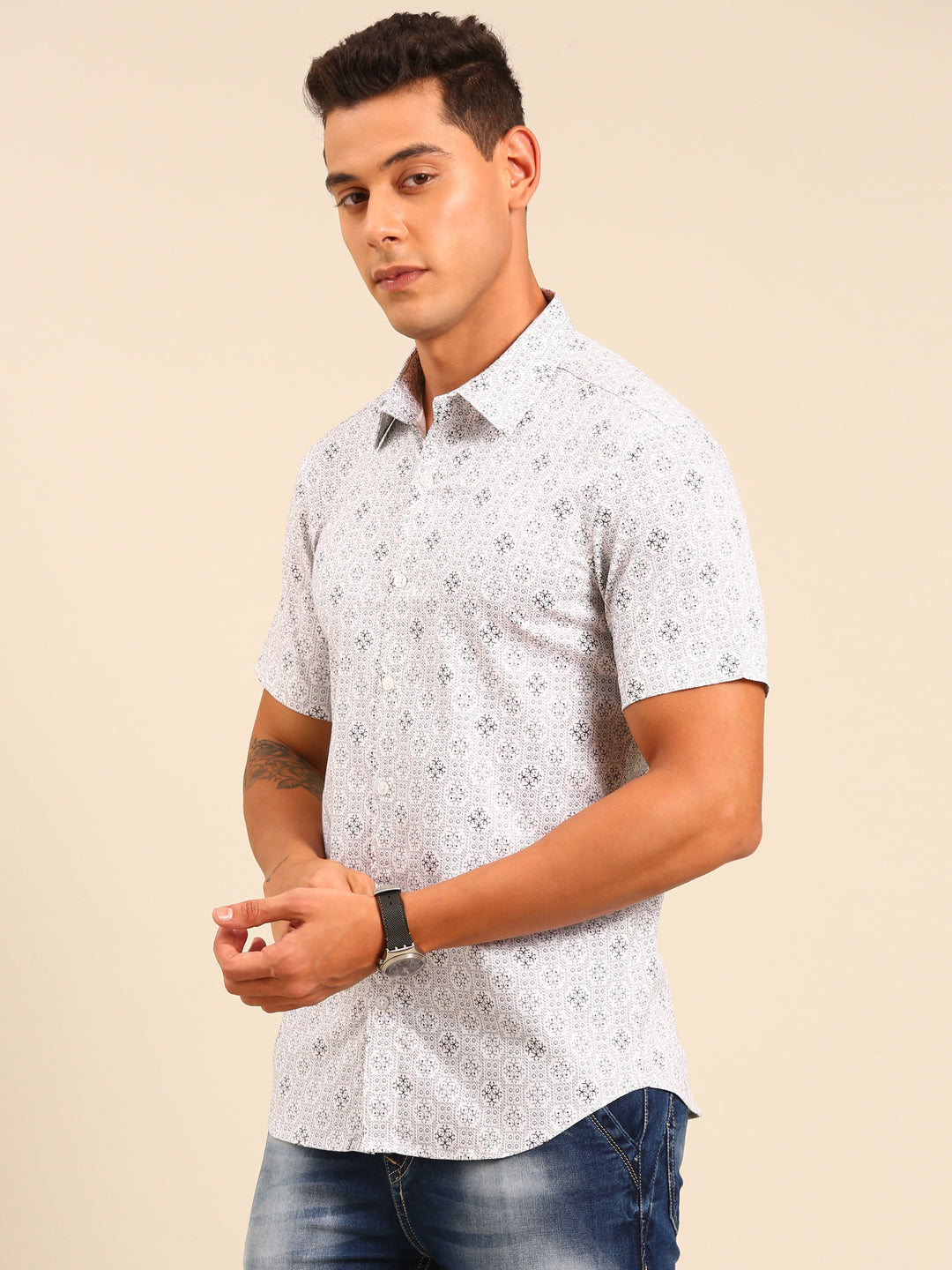 JOVEN Men White and Black Printed Casual Lycra Shirt ( No Returns )