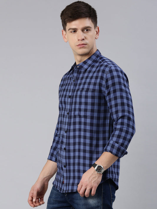 Men Navy Blue and Lavender Checked Cotton Blend Casual Full Sleeve Shirt