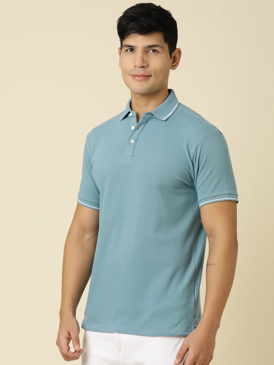 Men Solid Polo Neck Blue T-Shirt