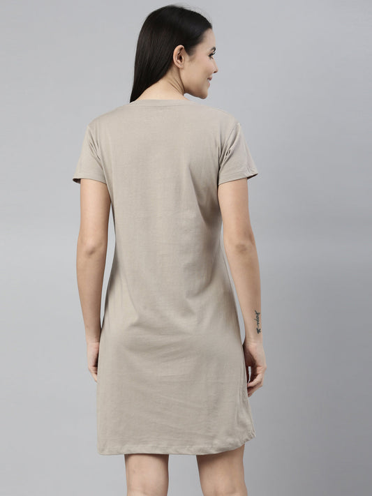 CURARE Women Printed Round Neck Brown LongTees