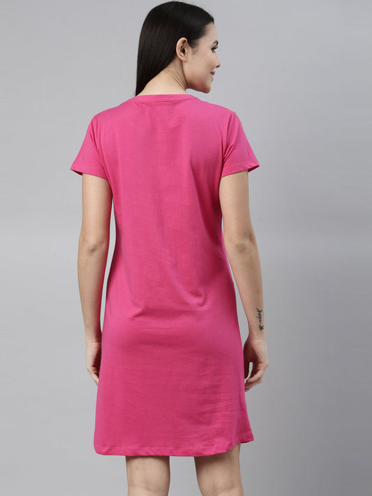 CURARE Women Printed Round Neck Fuchsia LongTees