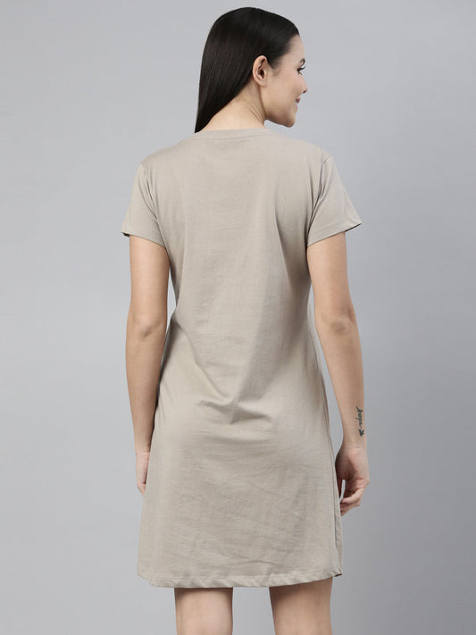 CURARE Women Printed Round Neck Brown LongTees