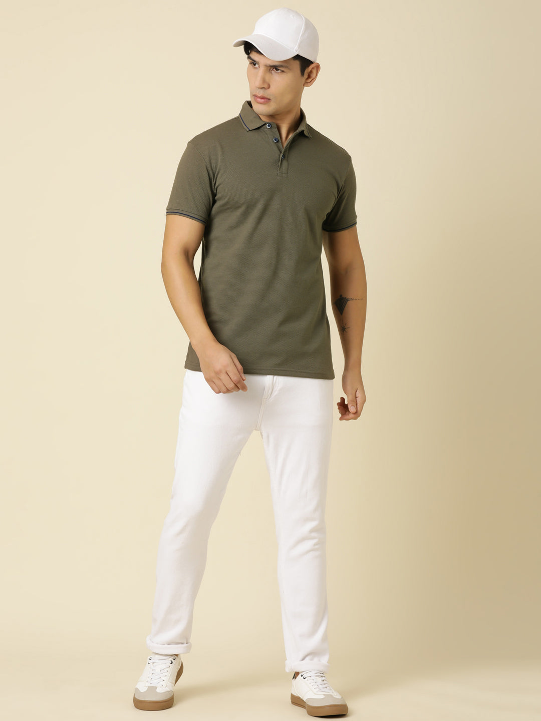 Men Solid Polo Neck Olive T-Shirt