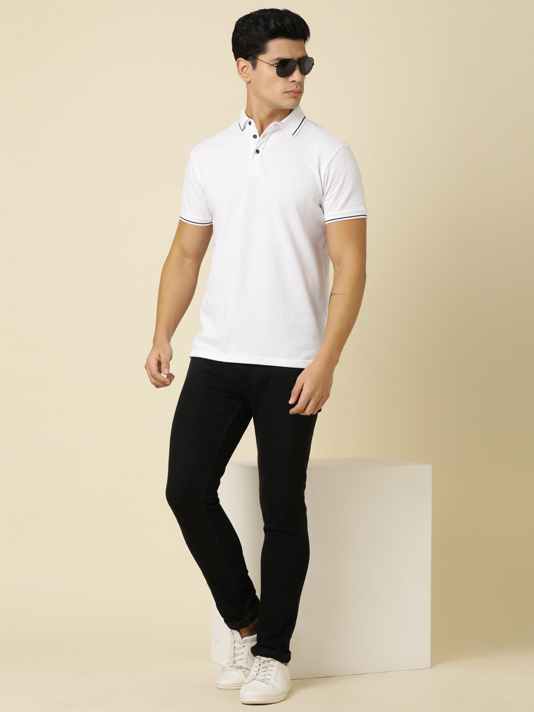 Men Solid Polo Neck White T-Shirt