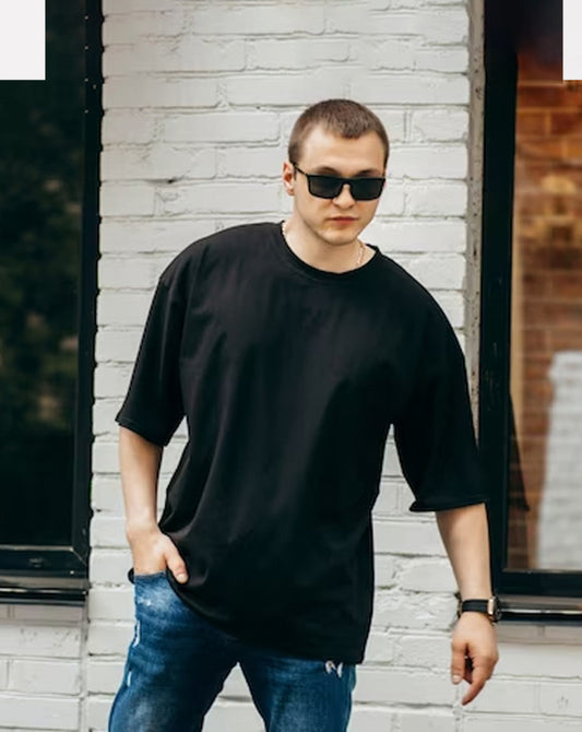 Broon Men Solid Black Oversize Round Neck T-Shirt