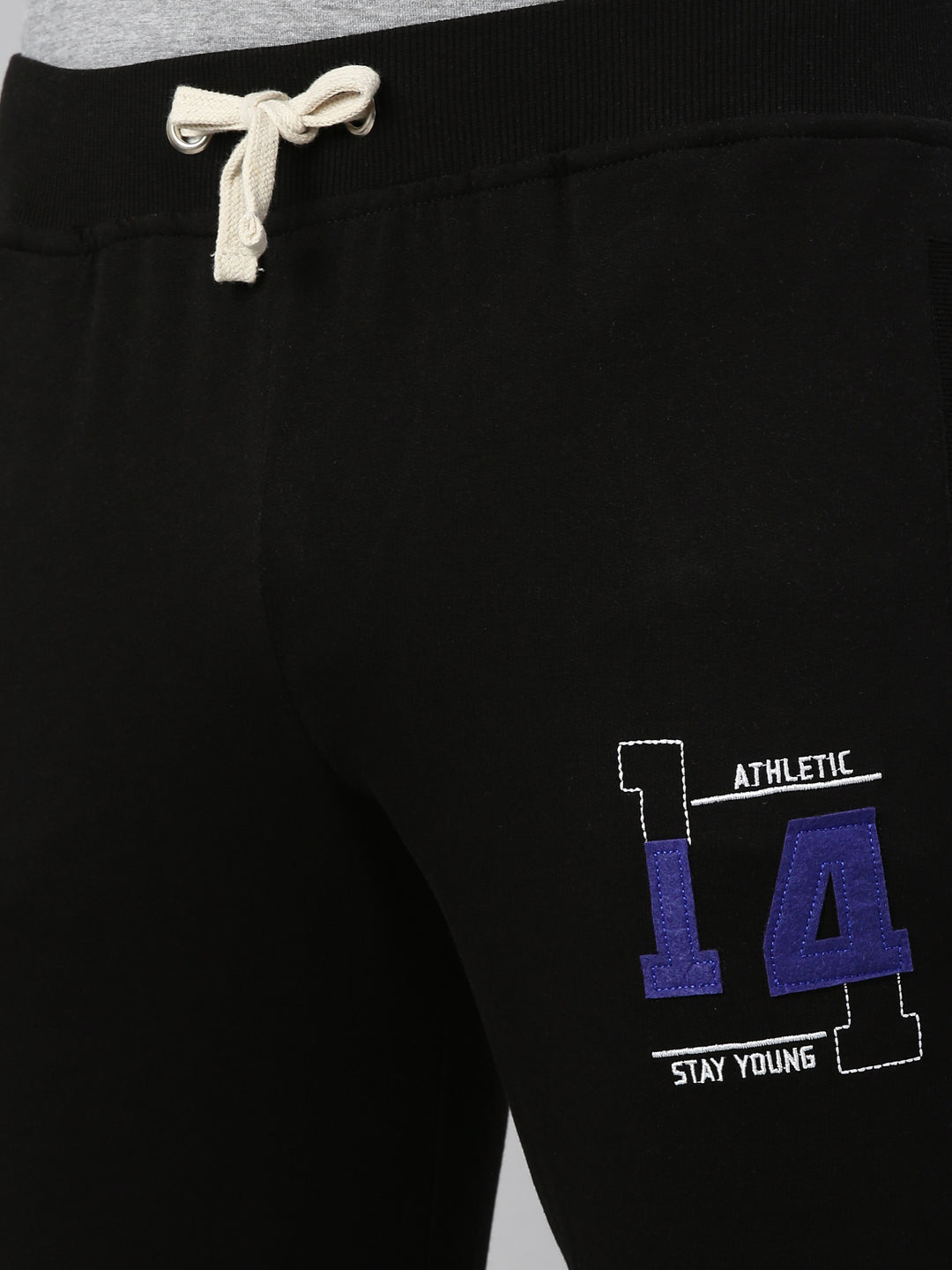 JOVEN MEN T-SHIRT AND JOGGER TRACKSUIT