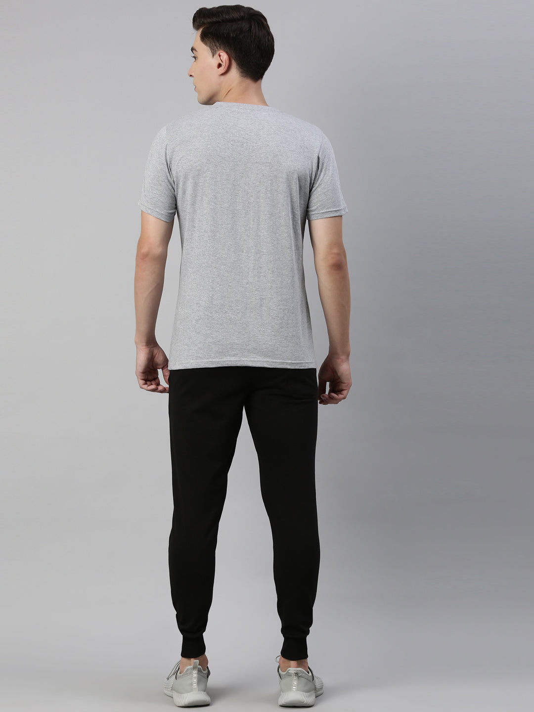 JOVEN MEN T-SHIRT AND JOGGER TRACKSUIT
