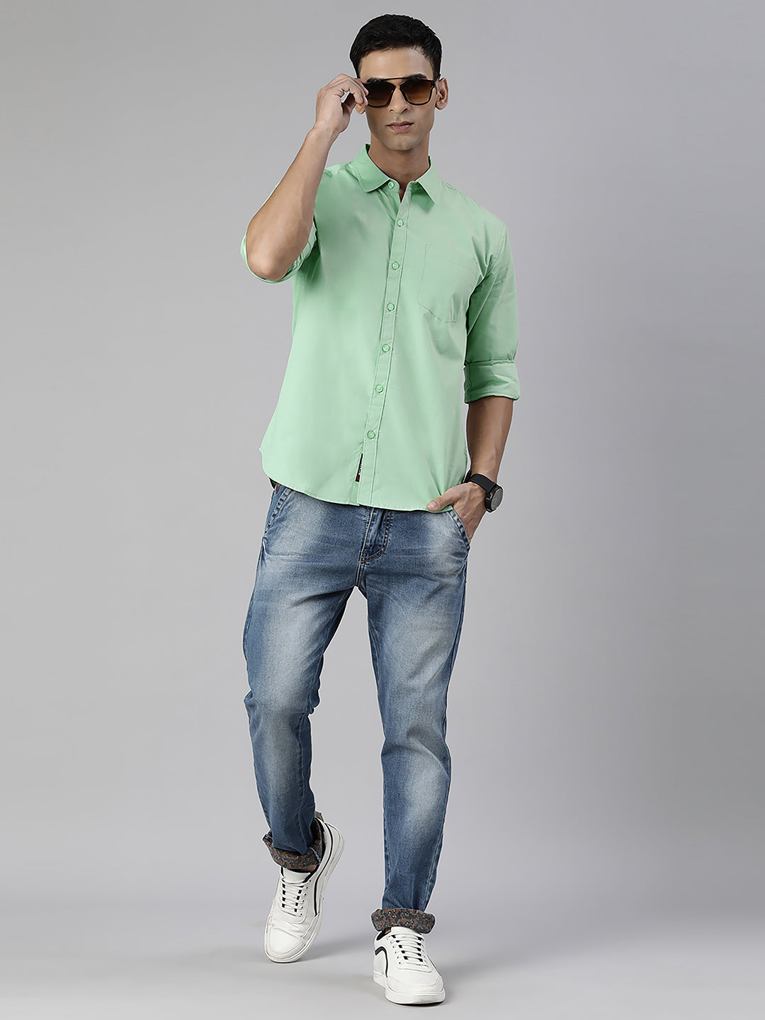 Men's Light Green Solid Full Sleeve Slim Fit Casual Shirt