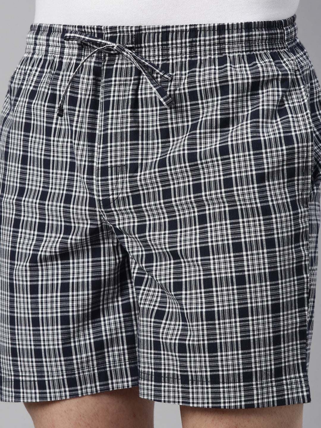 JOVEN MEN CHECKED PURE COTTON EASY SHORTS