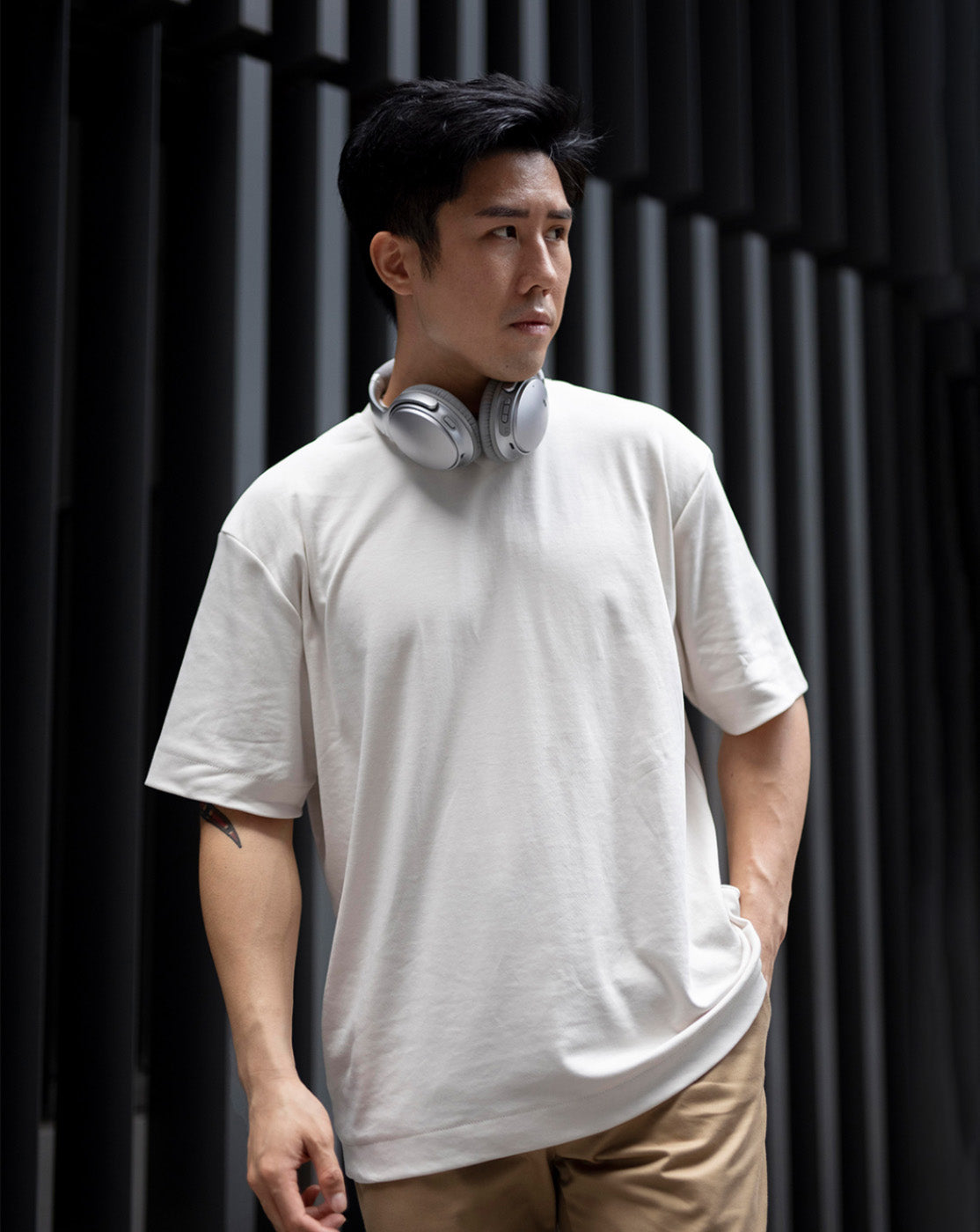 Broon Men White Printed Oversize Round Neck T-Shirt