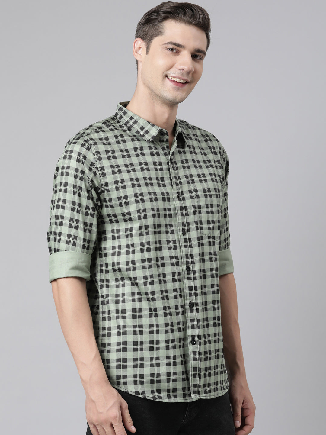 BROON Men Green And Black Checkered Pure Cotton Full Sleeve Shirt