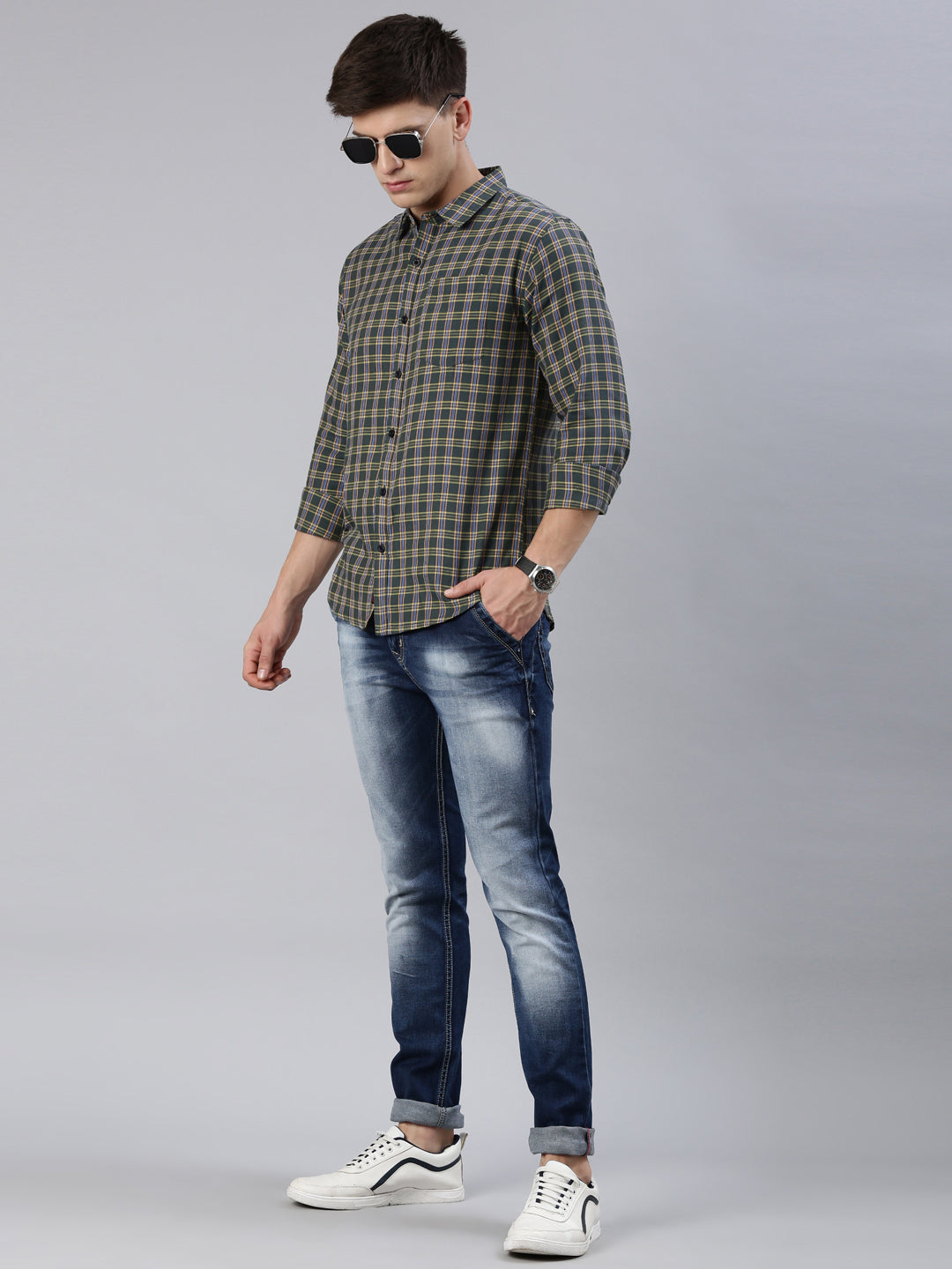 Men Green and Yellow Checked Cotton Blend Casual Full Sleeve Shirt