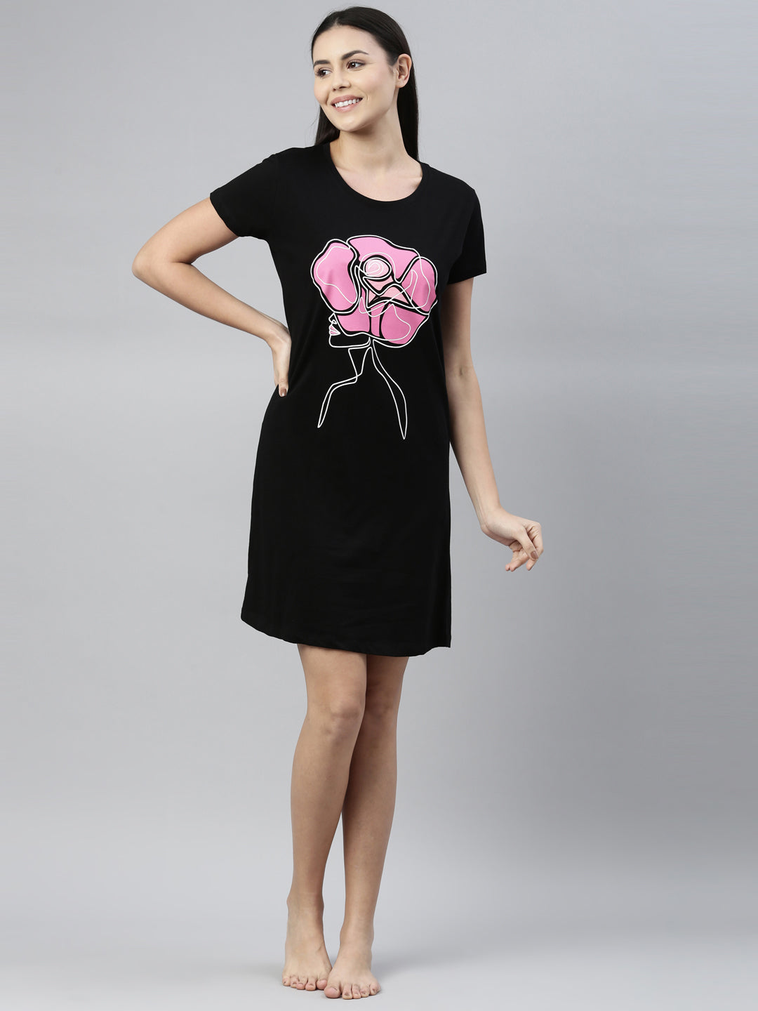 CURARE Women Printed Round Neck Black LongTees
