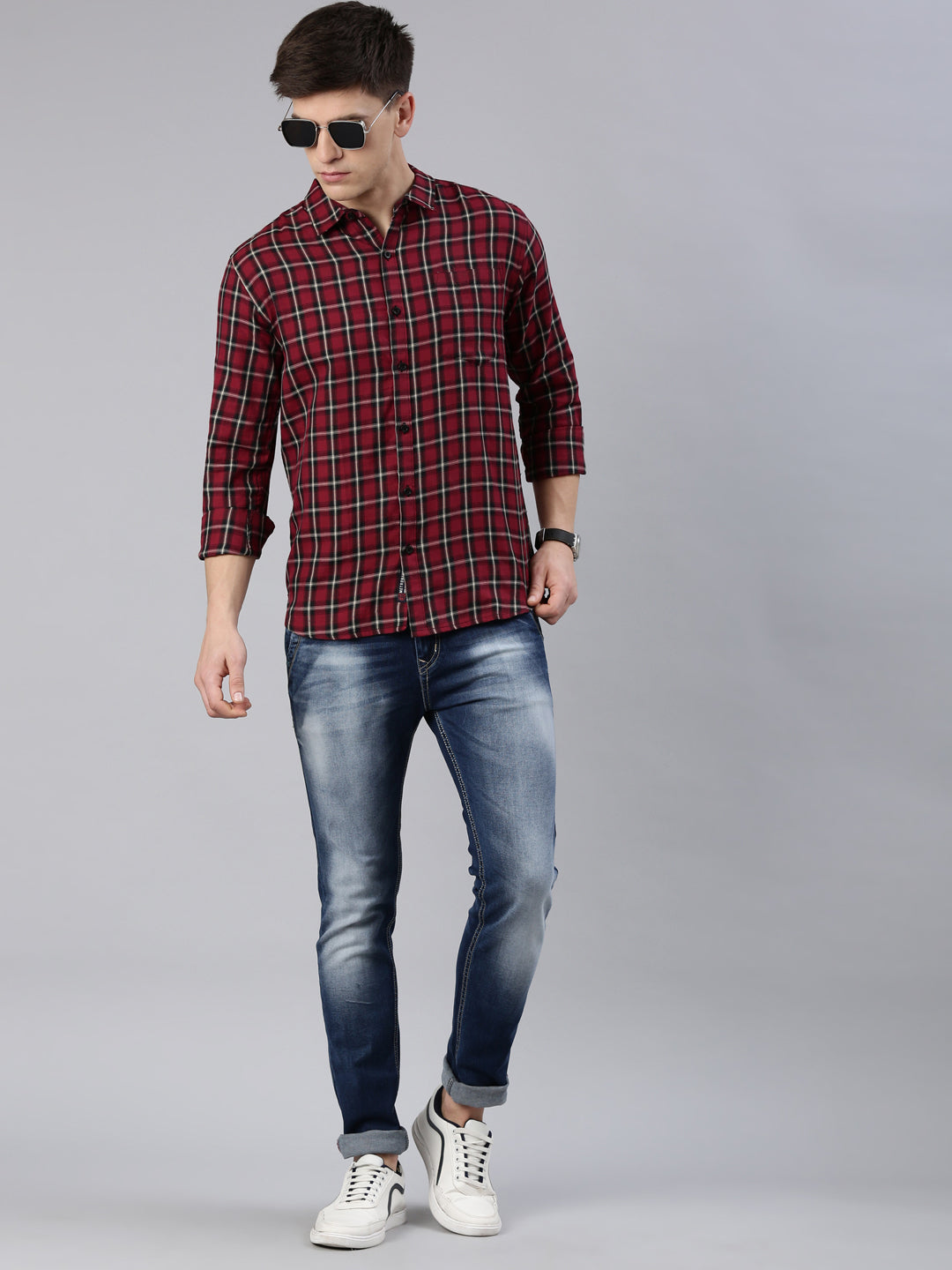Men Maroon Checked Cotton Blend Casual Full Sleeve Shirt