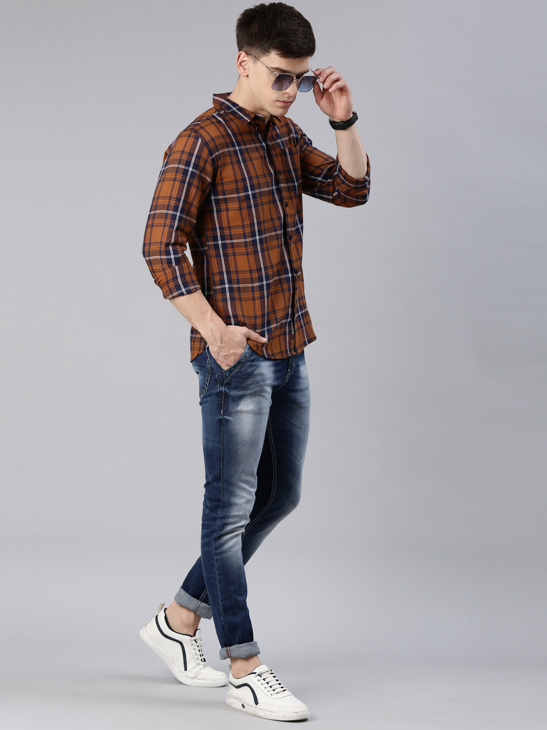 Men Brown Checked Cotton Blend Casual Full Sleeve Shirt