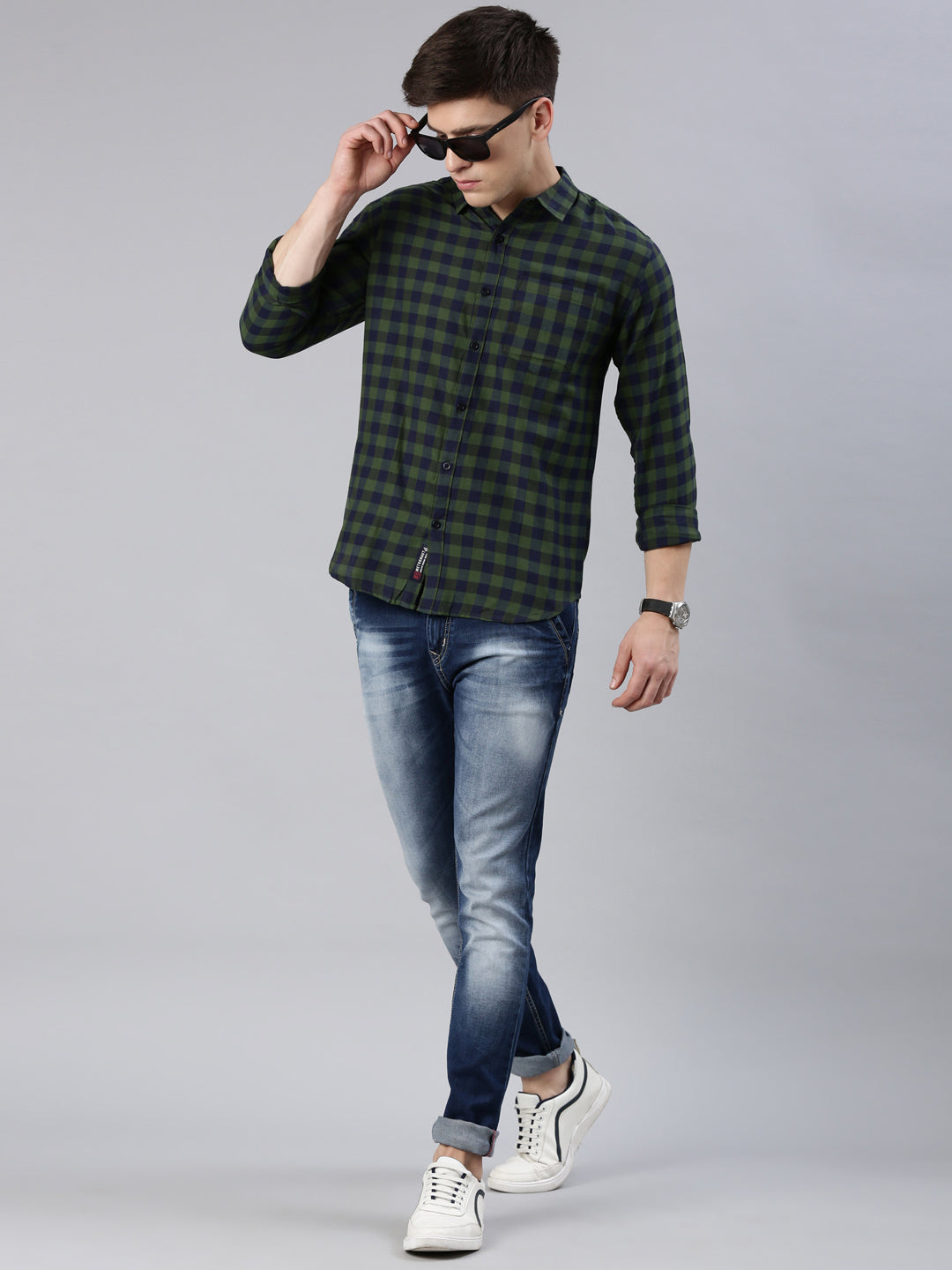Men Olive Green and Navy Blue Checked Cotton Blend Casual Full Sleeve Shirt