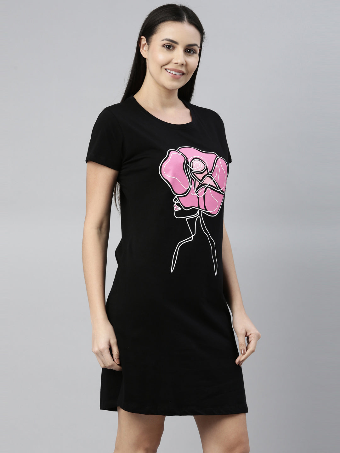CURARE Women Printed Round Neck Black LongTees