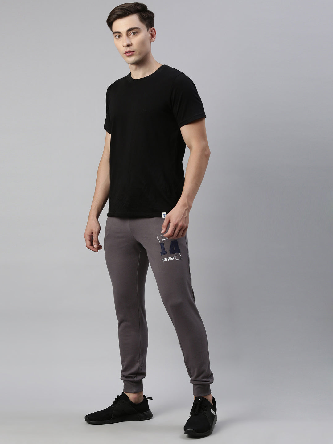 JOVEN MEN T-SHIRT AND JOGGER TRACKSUIT