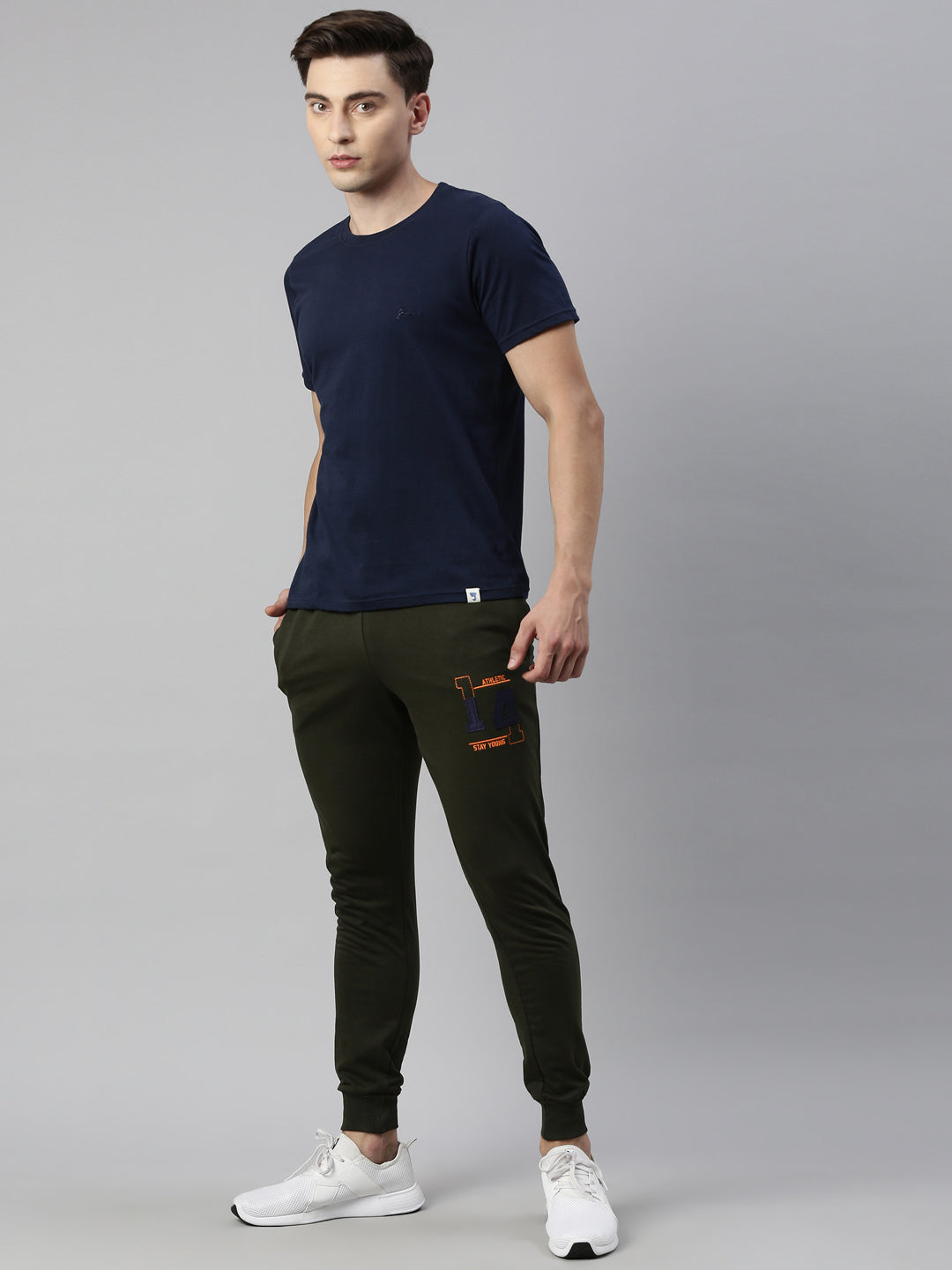 JOVEN MEN T-SHIRT AND JOGGER TRACKSUIT