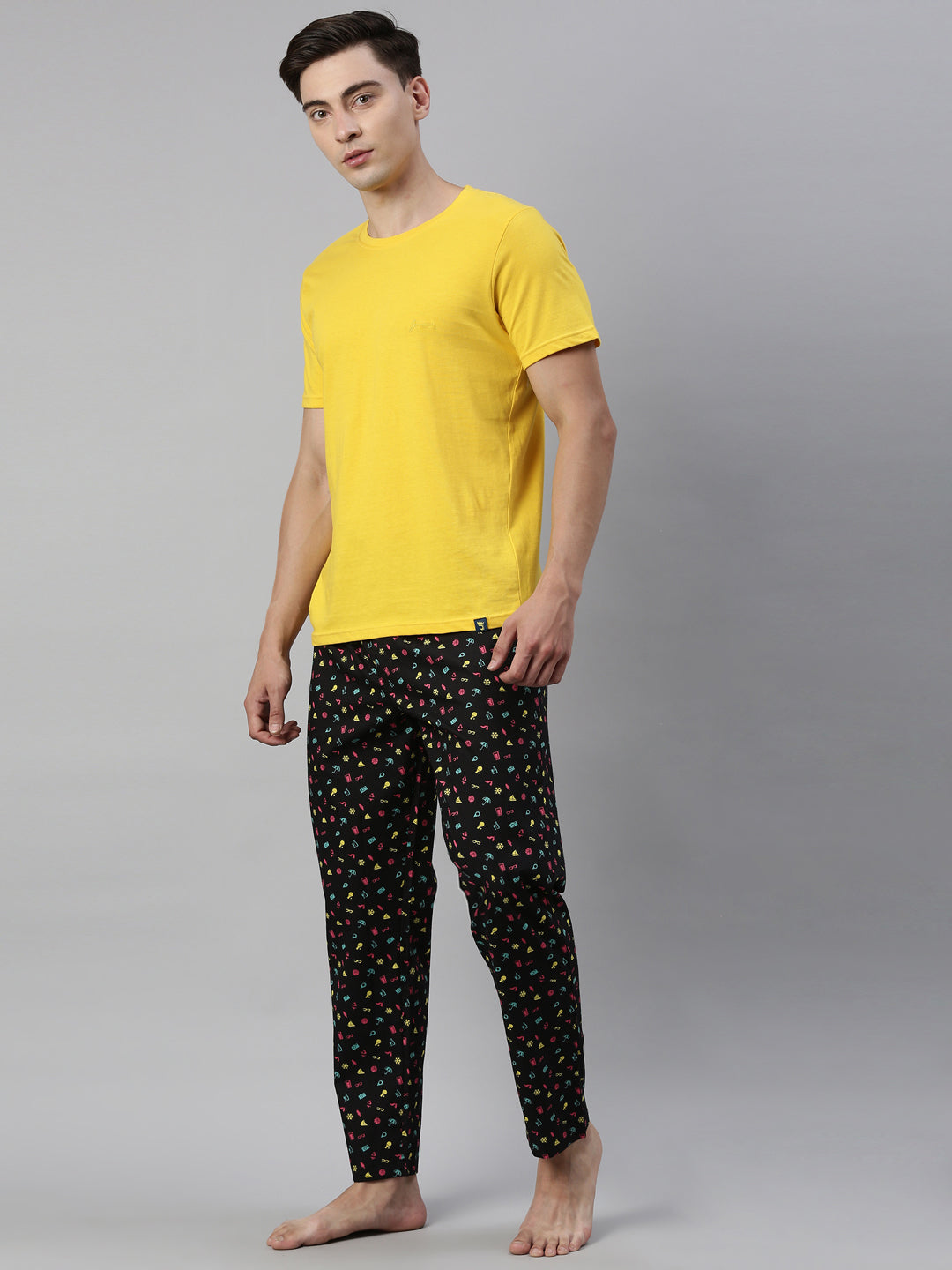 JOVEN MENS PRINTED LOUNGE SET