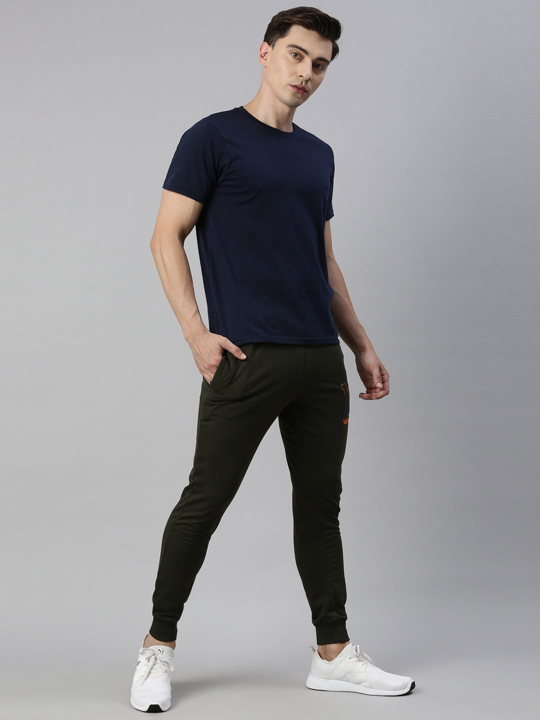 JOVEN MEN T-SHIRT AND JOGGER TRACKSUIT