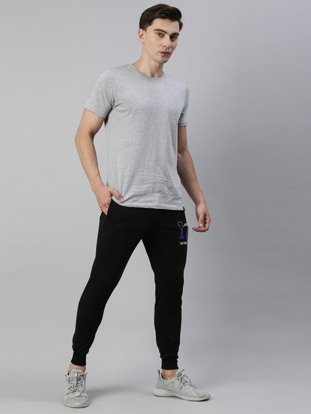 JOVEN MEN T-SHIRT AND JOGGER TRACKSUIT