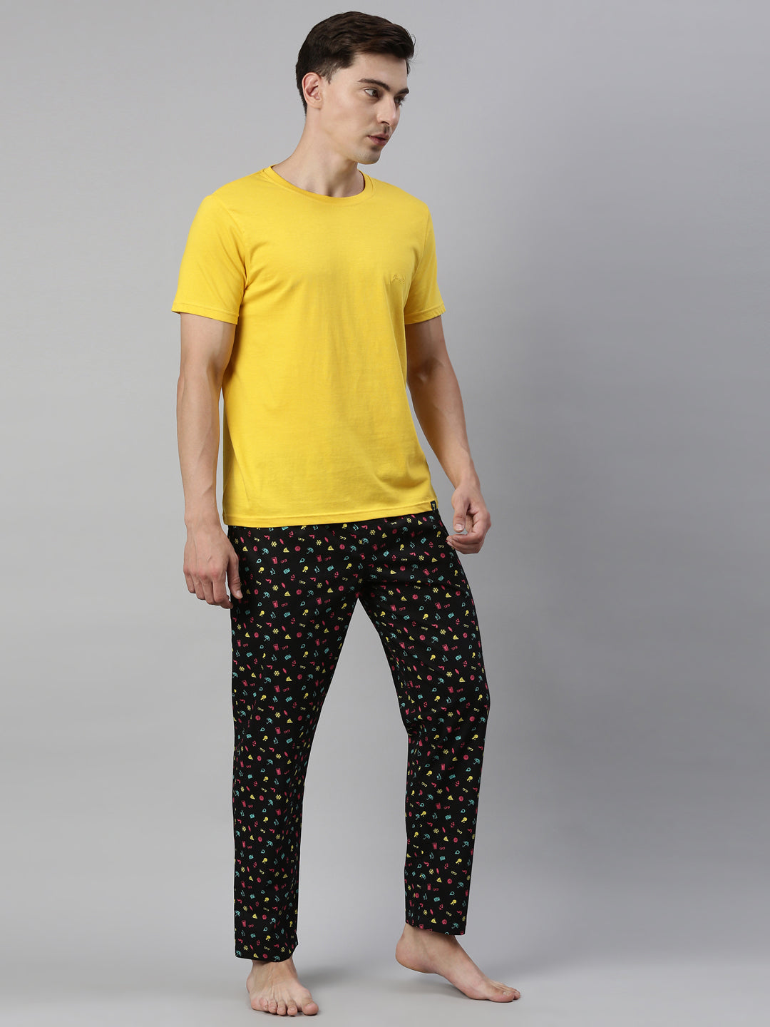 JOVEN MENS PRINTED LOUNGE SET