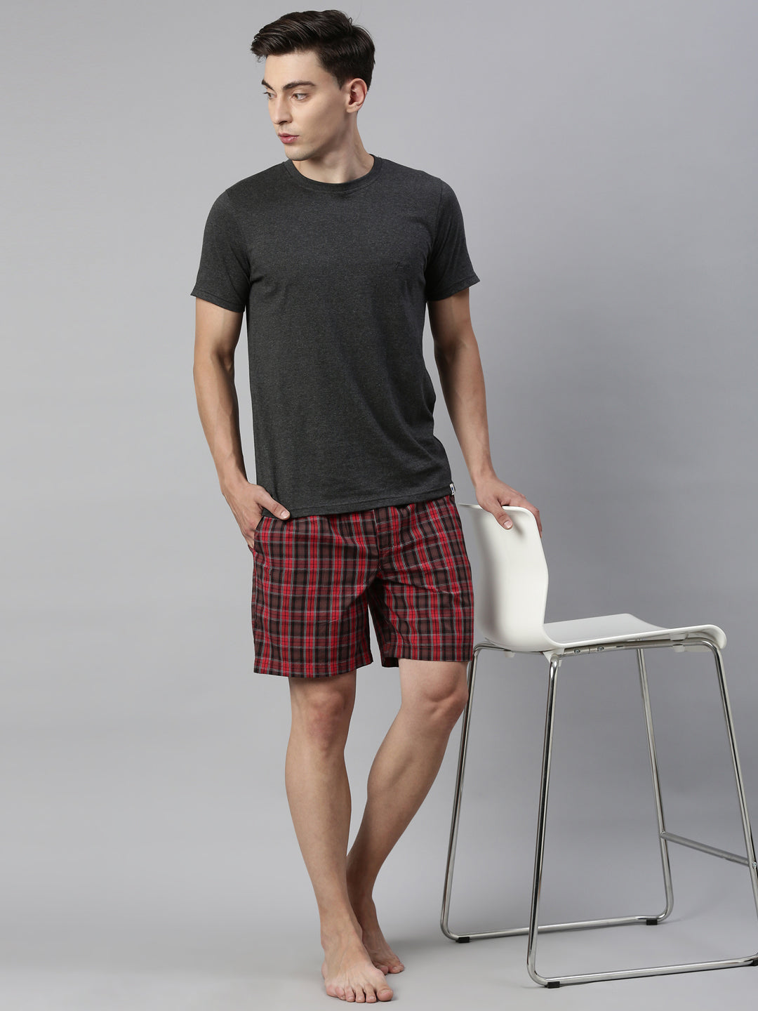 JOVEN MEN CHECKED PURE COTTON EASY SHORTS