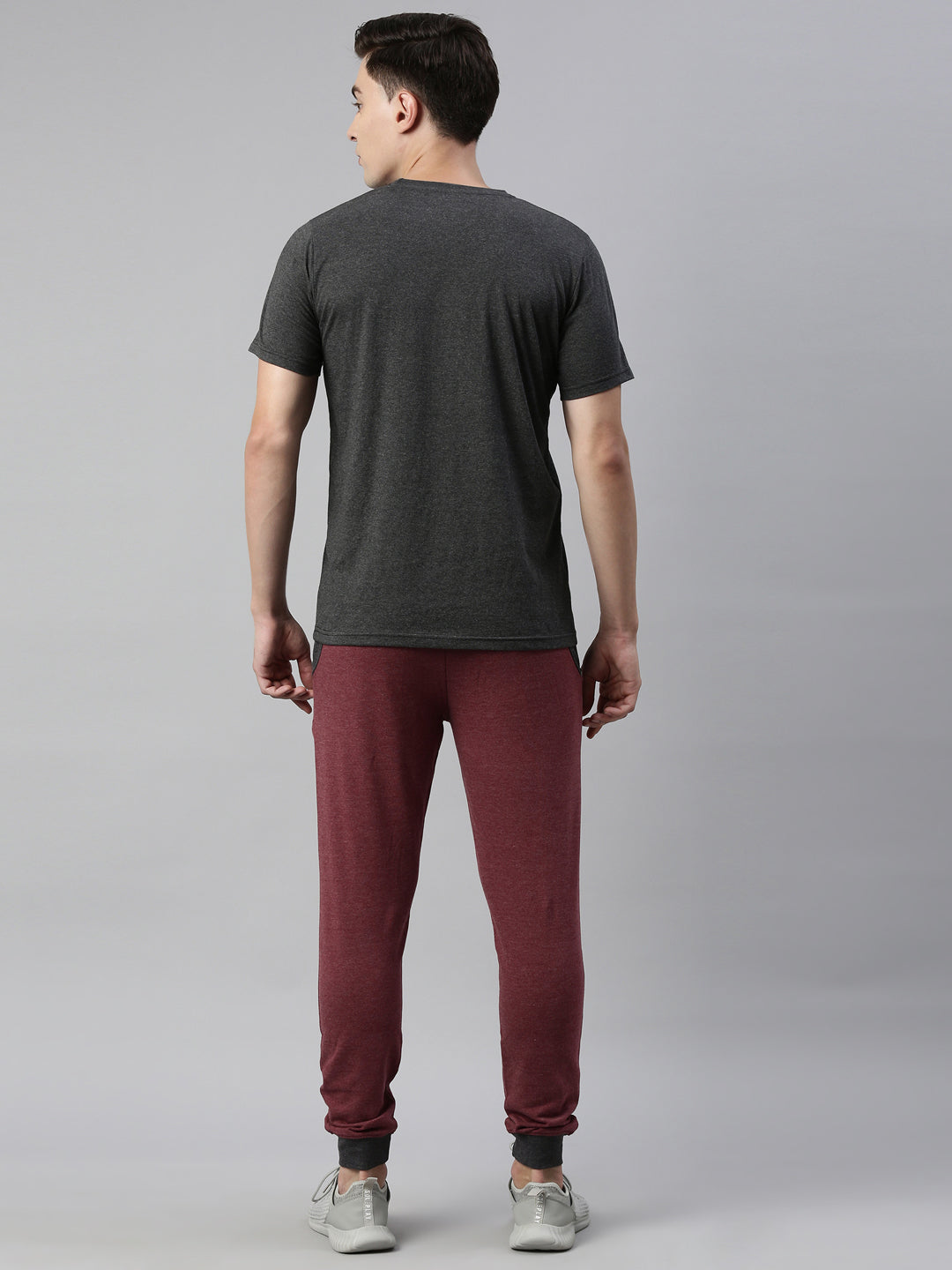 JOVEN MEN T-SHIRT AND JOGGER TRACKSUIT