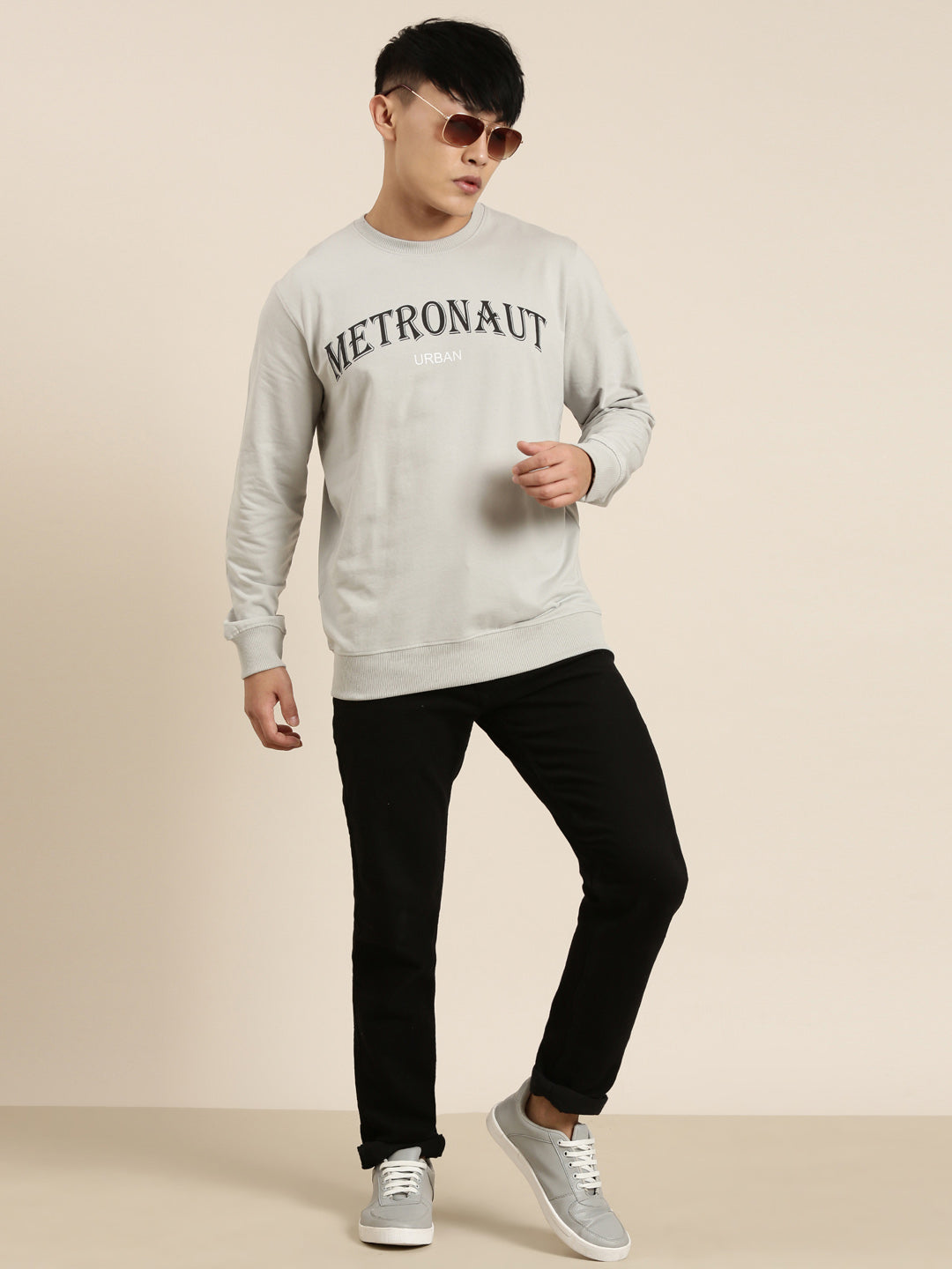 Men's Solid Round Neck Full Sleeve Sweatshirt