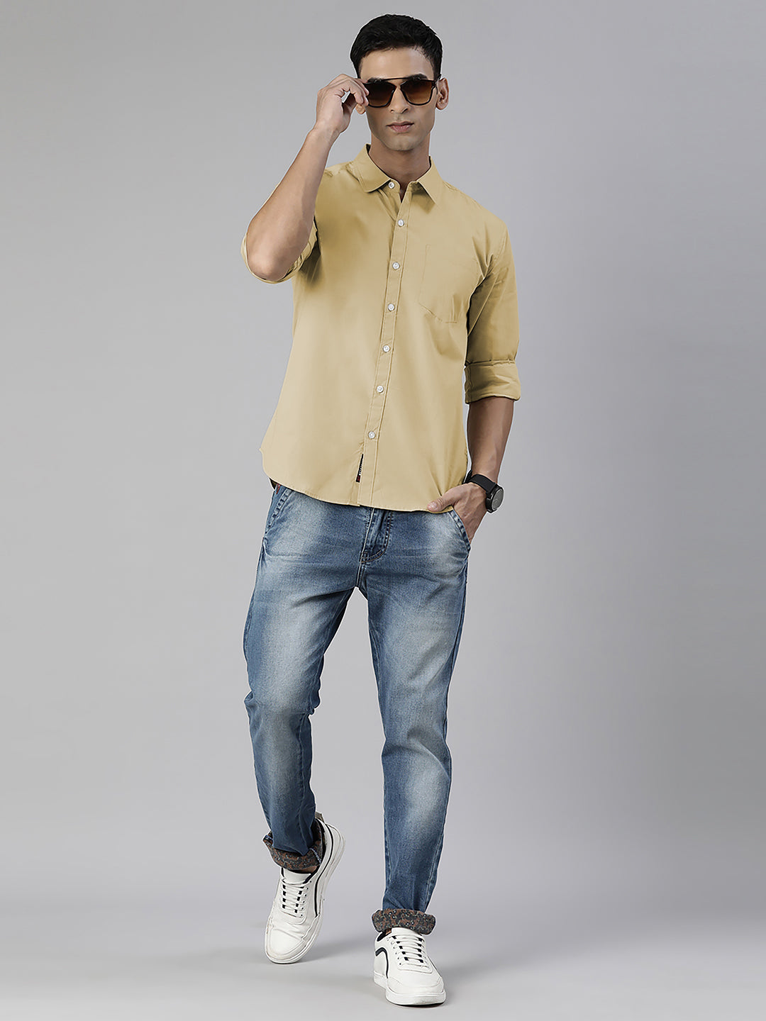 Men's Beige Solid Full Sleeve Slim Fit Casual Shirt