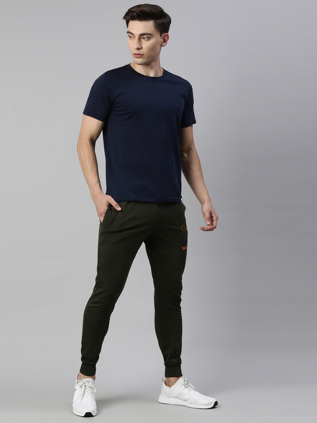 JOVEN MEN T-SHIRT AND JOGGER TRACKSUIT