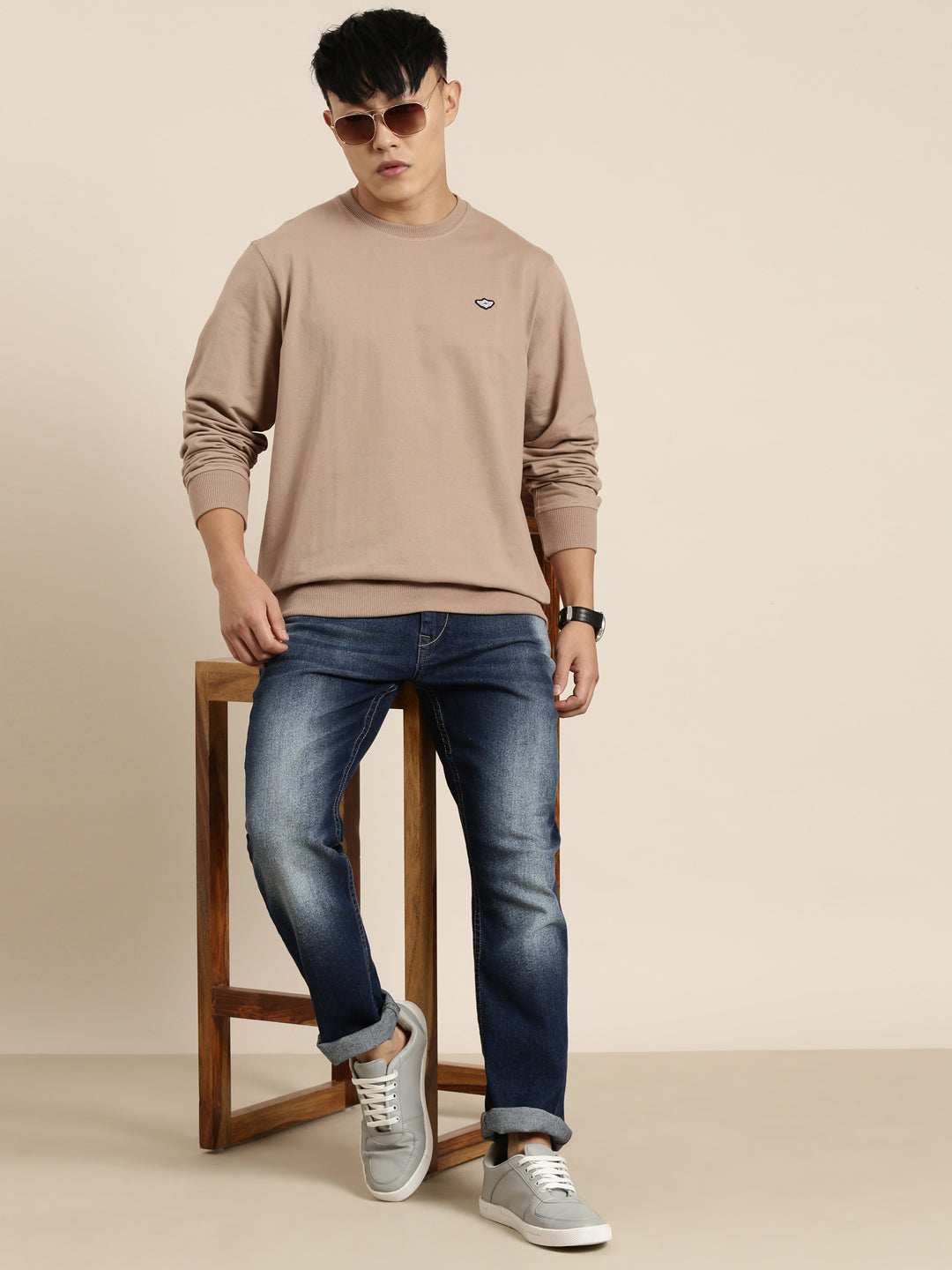Men's Solid Round Neck Full Sleeve Sweatshirt