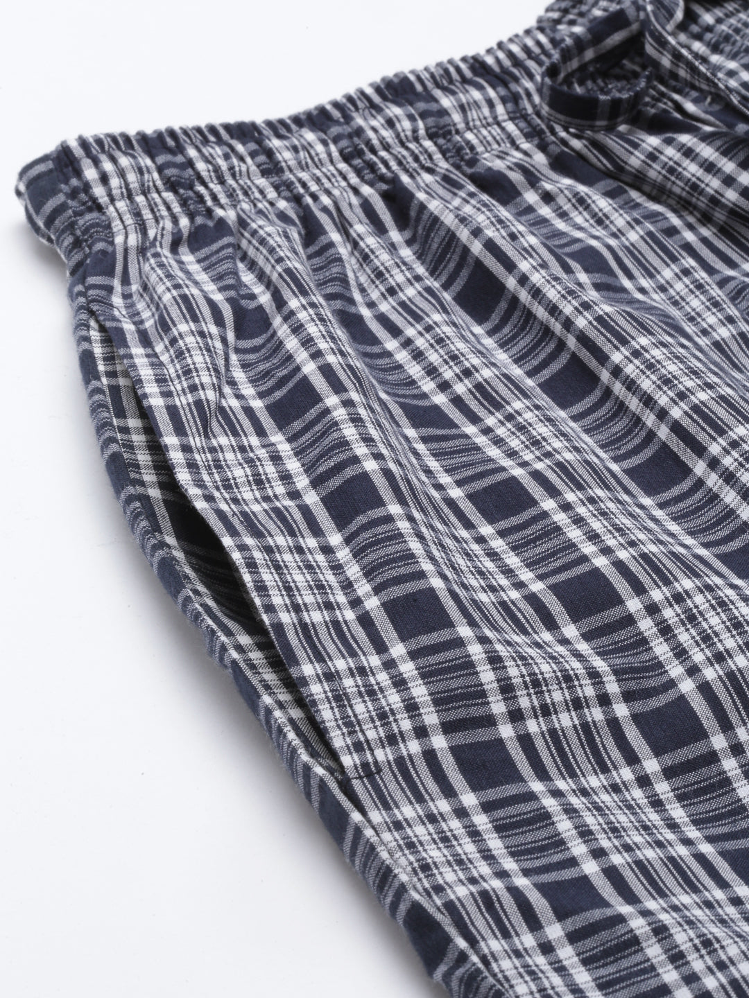 JOVEN MEN CHECKED PURE COTTON EASY SHORTS