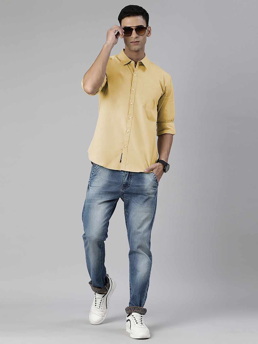 Men's Light Beige Solid Full Sleeve Slim Fit Casual Shirt