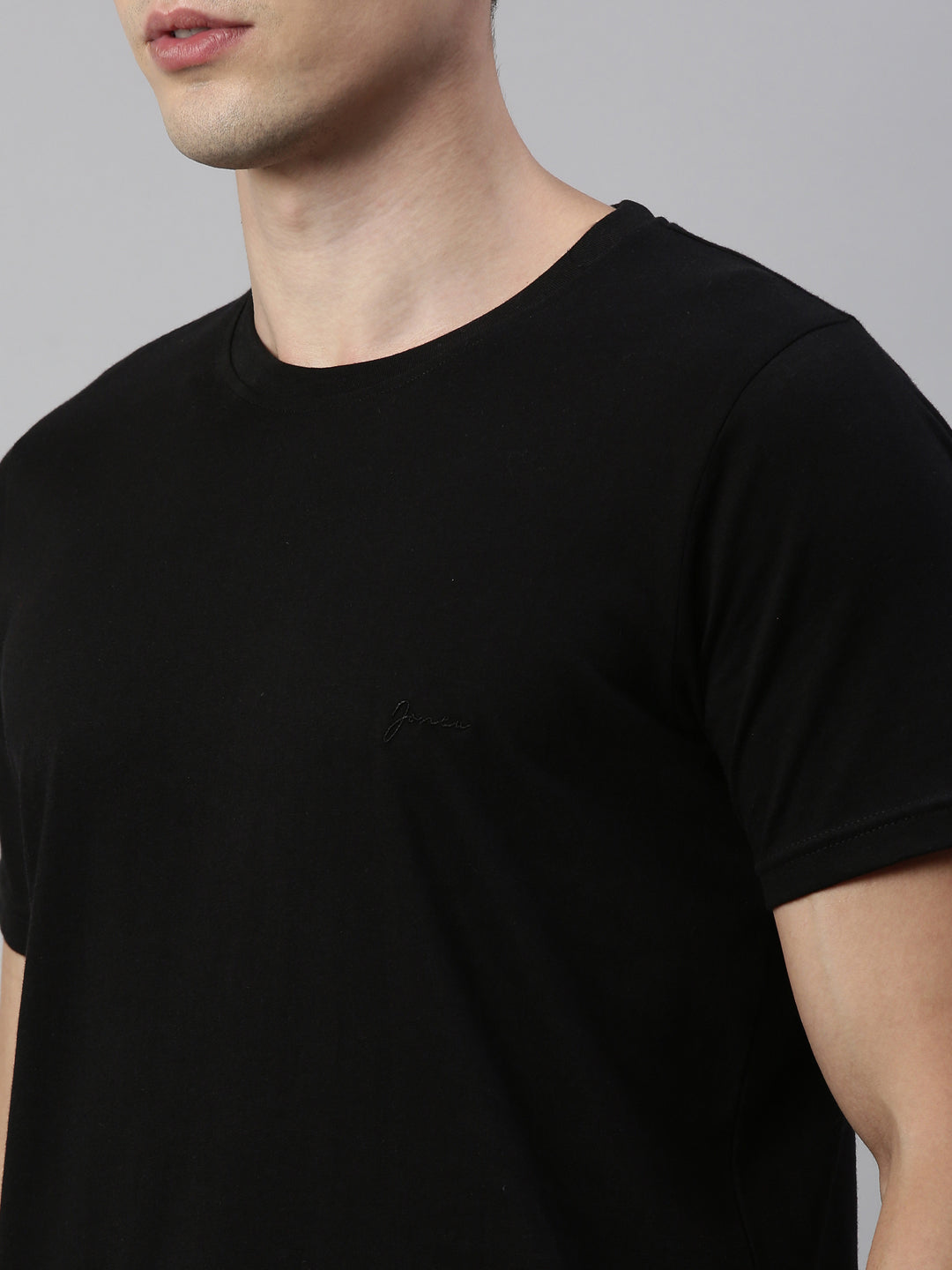 JOVEN MEN T-SHIRT AND JOGGER TRACKSUIT